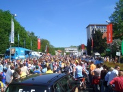 Zuschauer beim  Radrennen in Göttingen/Bürgerstraße 2007