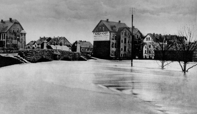 Datei:Leinehochwasser.jpg