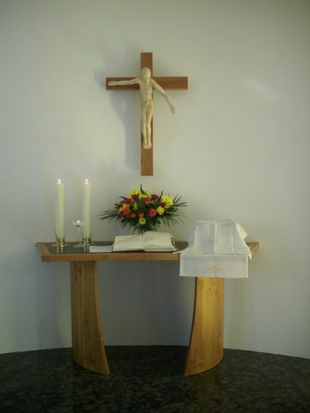 Datei:Altar neu.jpg
